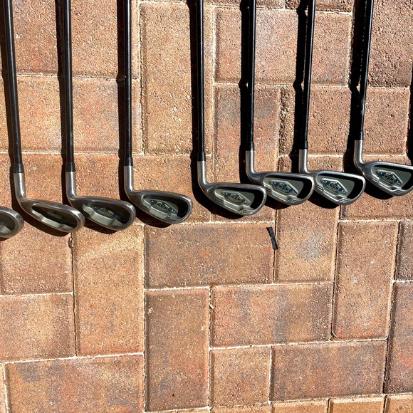 Turbo Power X6 Iron Set 9 Pc Set In Right Handed 
Graphite shafts - Picture 1 of 13
